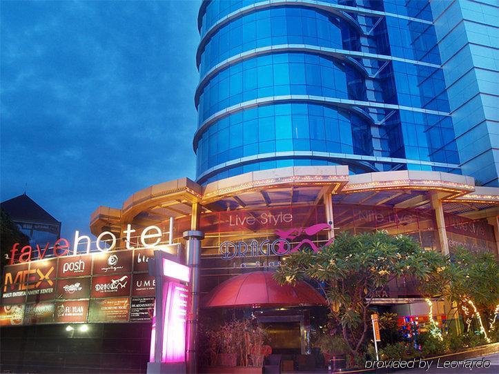 Favehotel Mex Tunjungan Surabaya Exterior photo