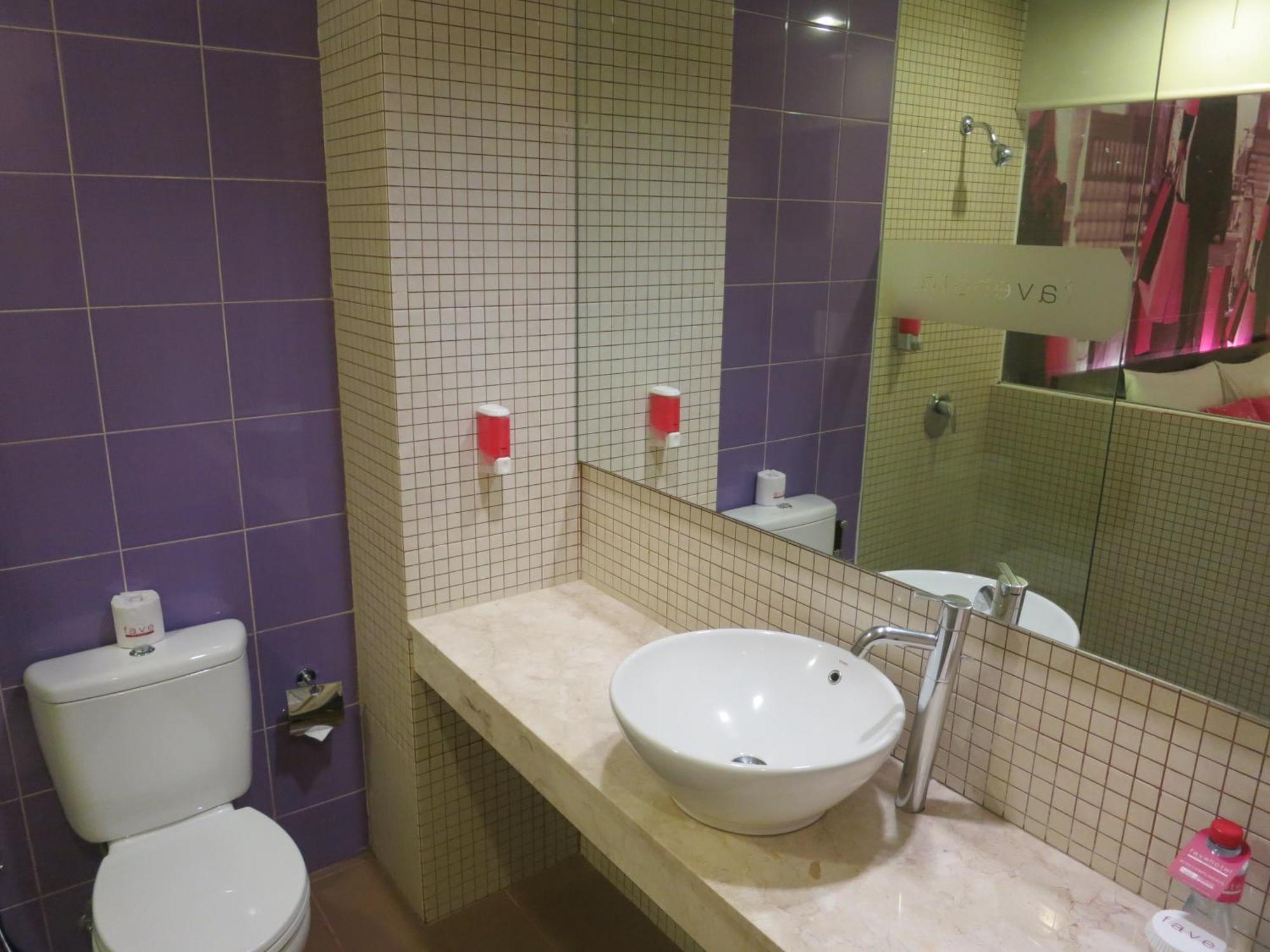 Favehotel Mex Tunjungan Surabaya Room photo