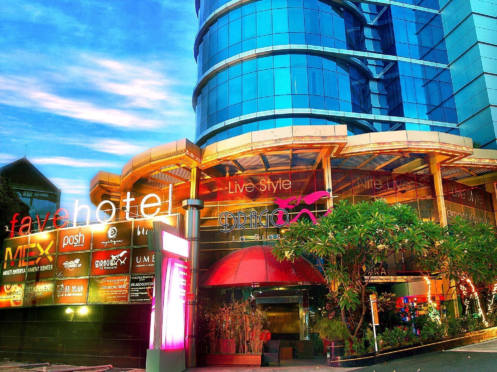Favehotel Mex Tunjungan Surabaya Exterior photo