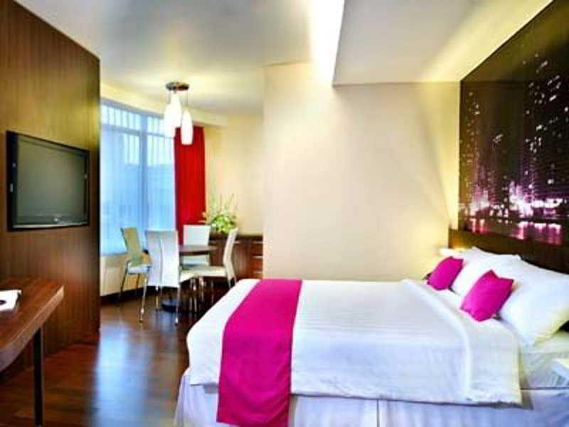Favehotel Mex Tunjungan Surabaya Exterior photo