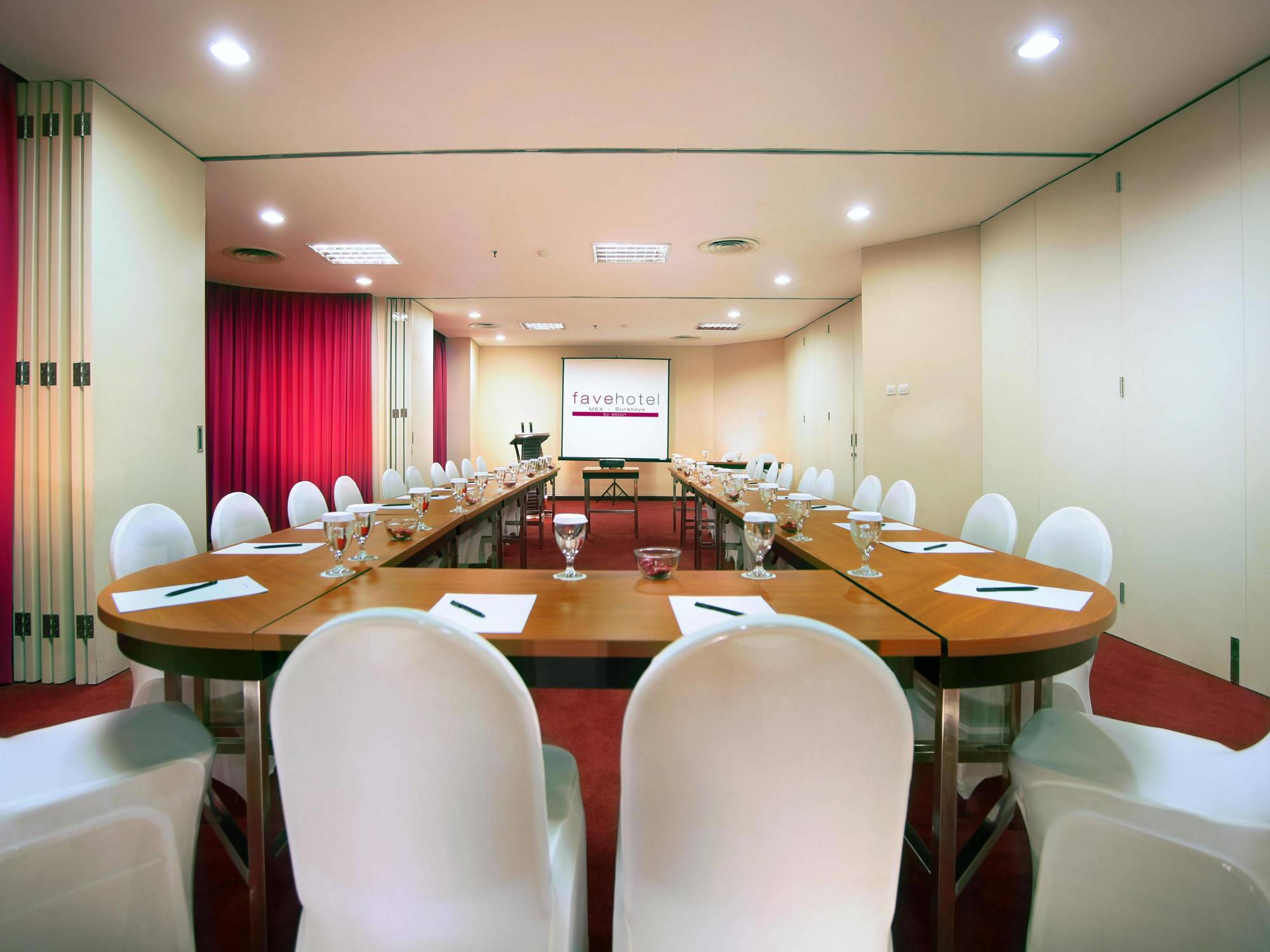 Favehotel Mex Tunjungan Surabaya Exterior photo